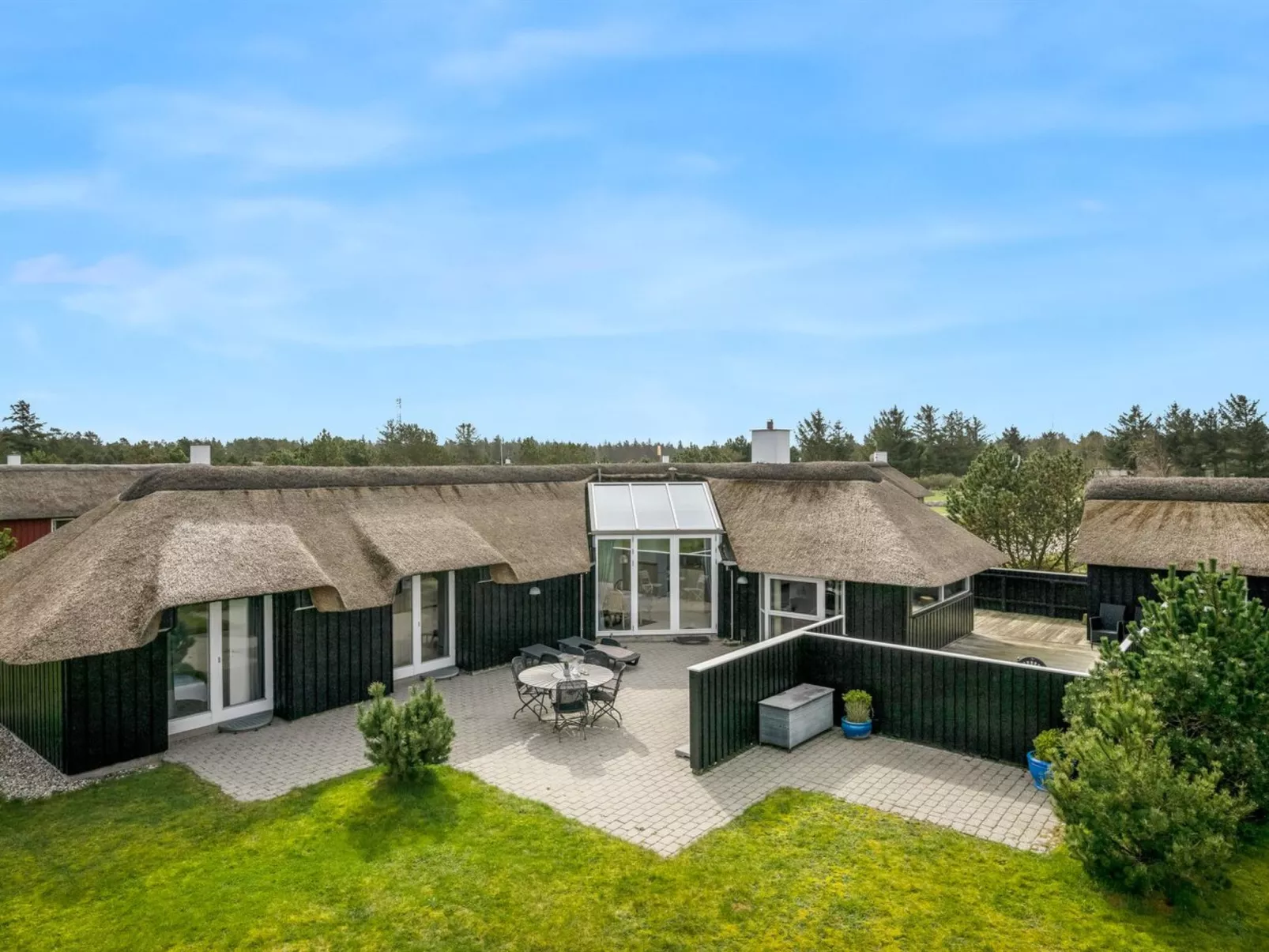 "Hothbrod" - 1.2km from the sea