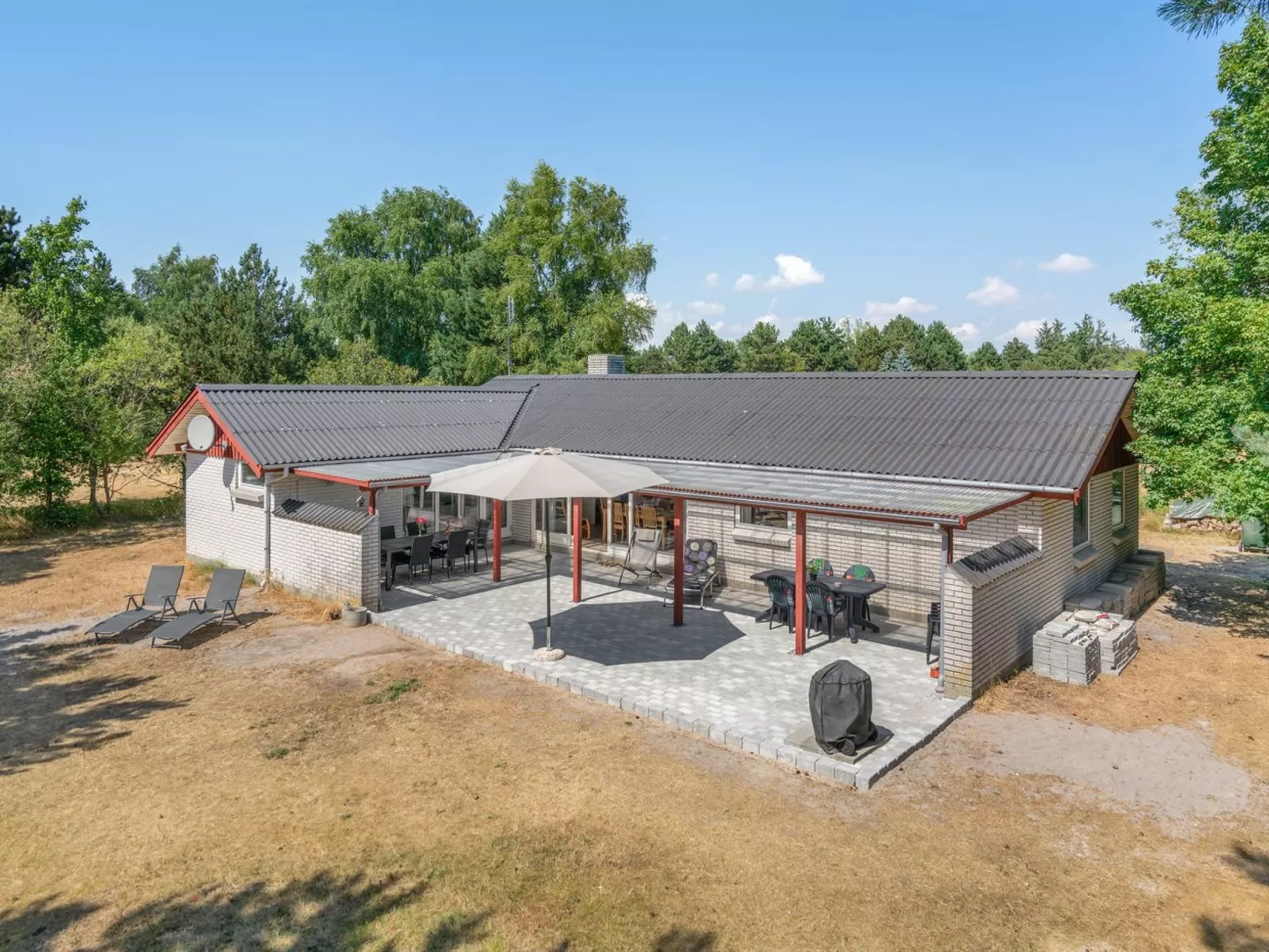 "Sitta" - 400m from the sea