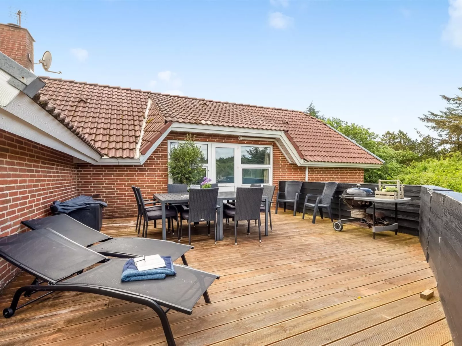 "Sylvi" - 1.7km from the sea