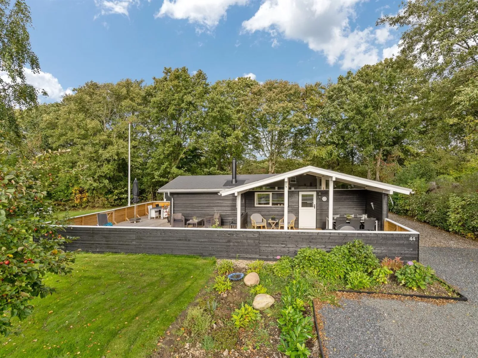 "Emmanuela" - 700m to the fjord