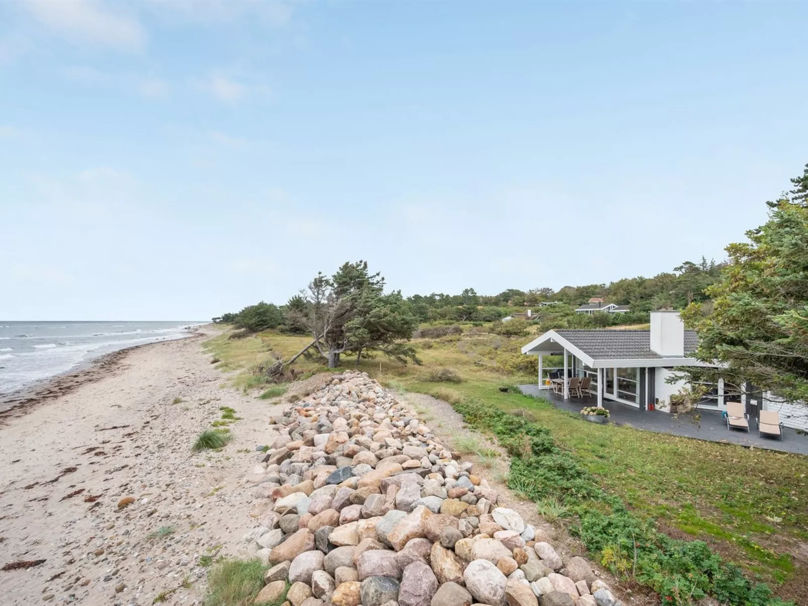 "Pascal" - 25m from the sea