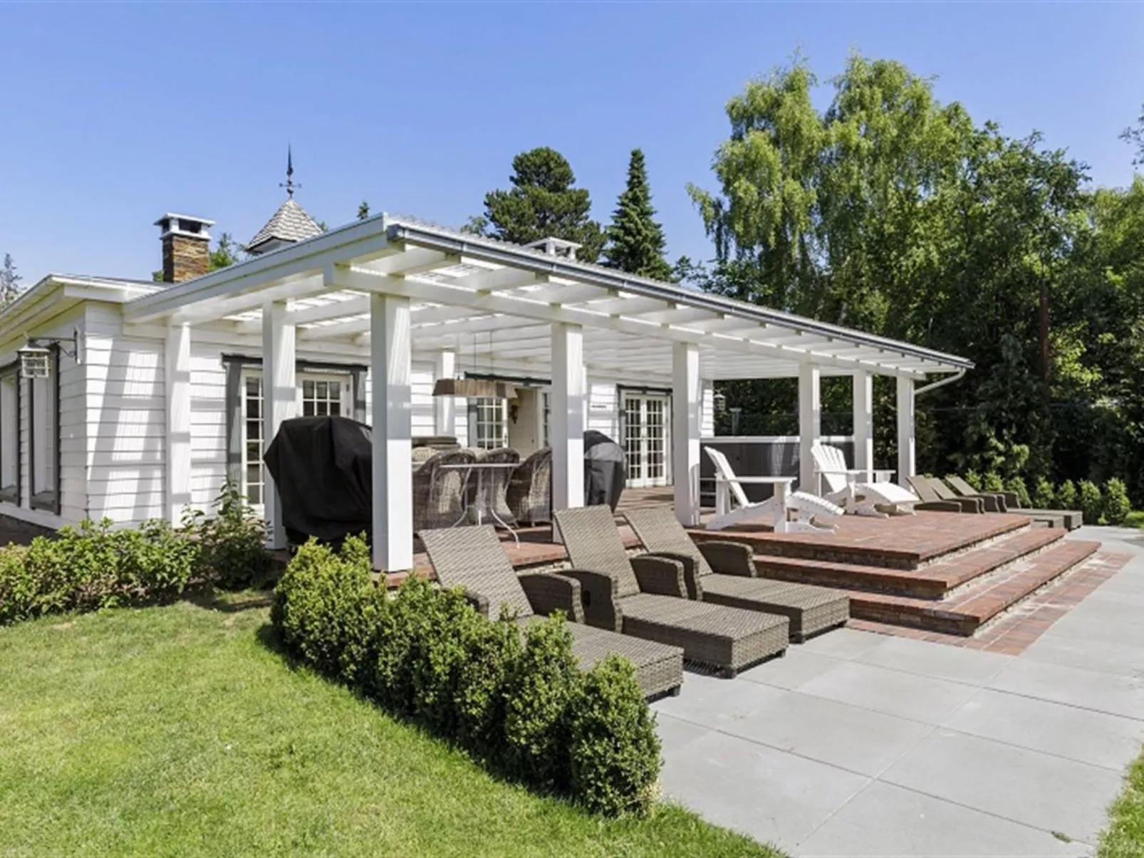 "Titia" - 1.2km to the fjord