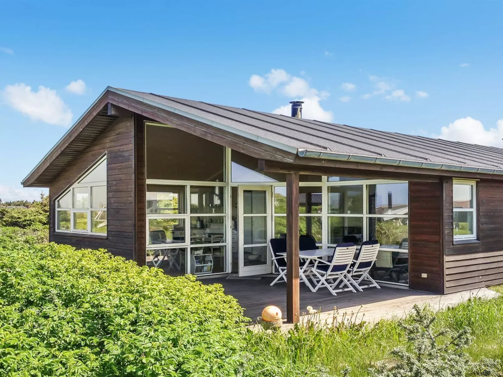 "Florida" - 100m from the sea