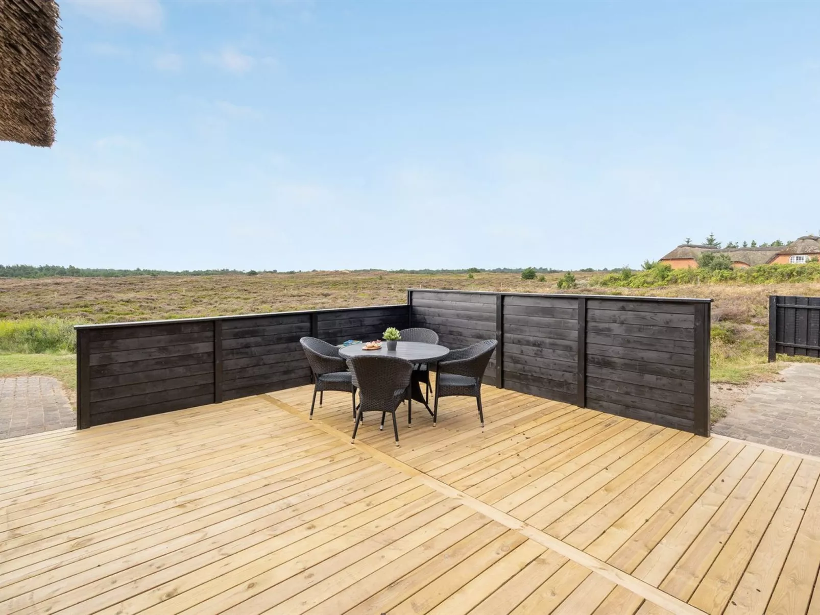 "Dietmar" - 2.8km from the sea