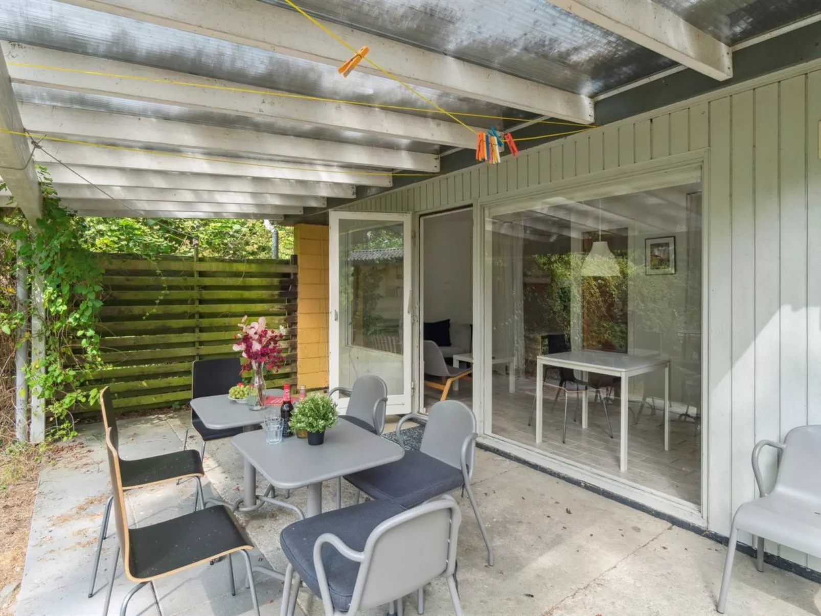 "Unker" - 800m from the sea