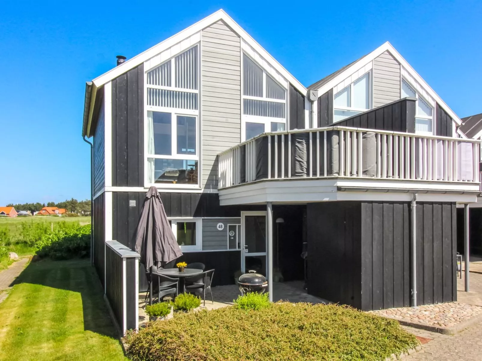 "Jören" - 700m from the sea