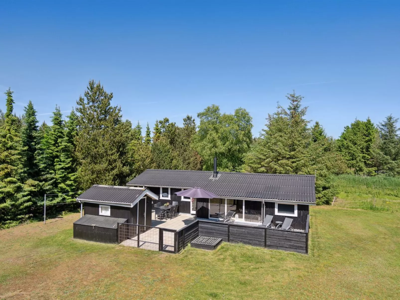 "Ally" - 250m from the sea