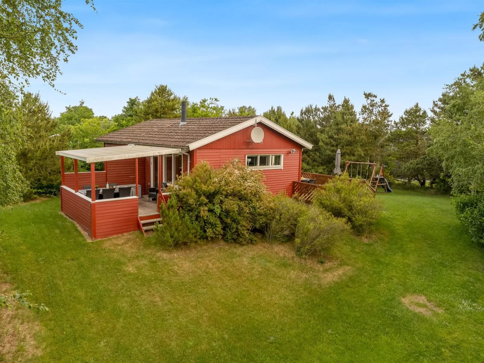 "Yanne" - 400m from the sea