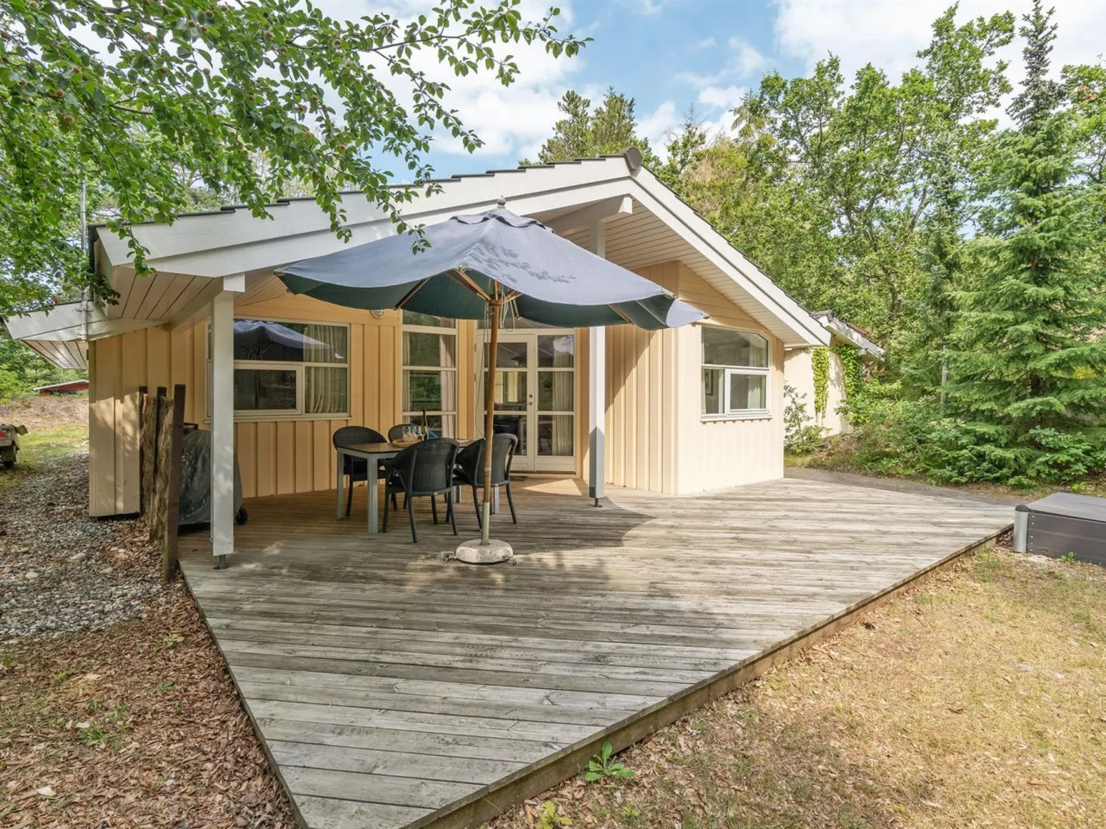 "Ros" - 350m from the sea