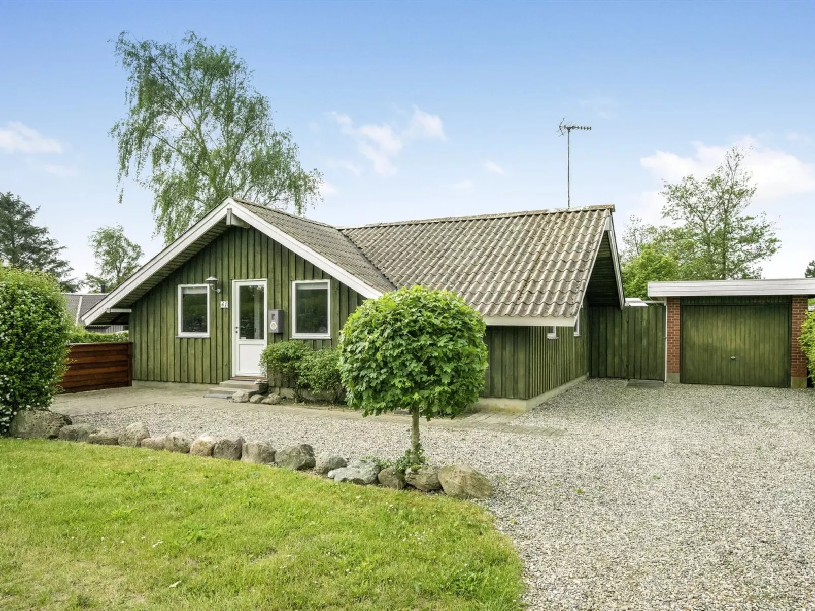 "Simonia" - 600m from the sea