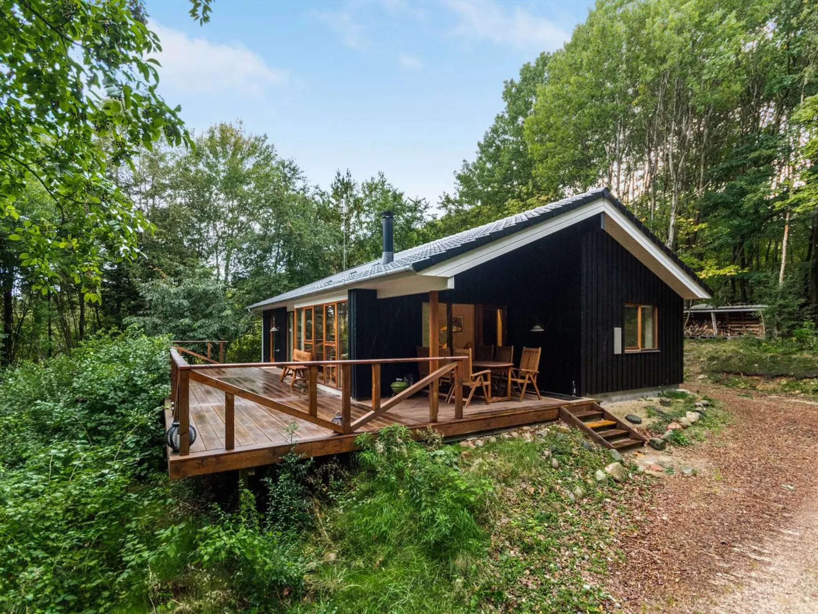 "Nelie" - 40km from the sea