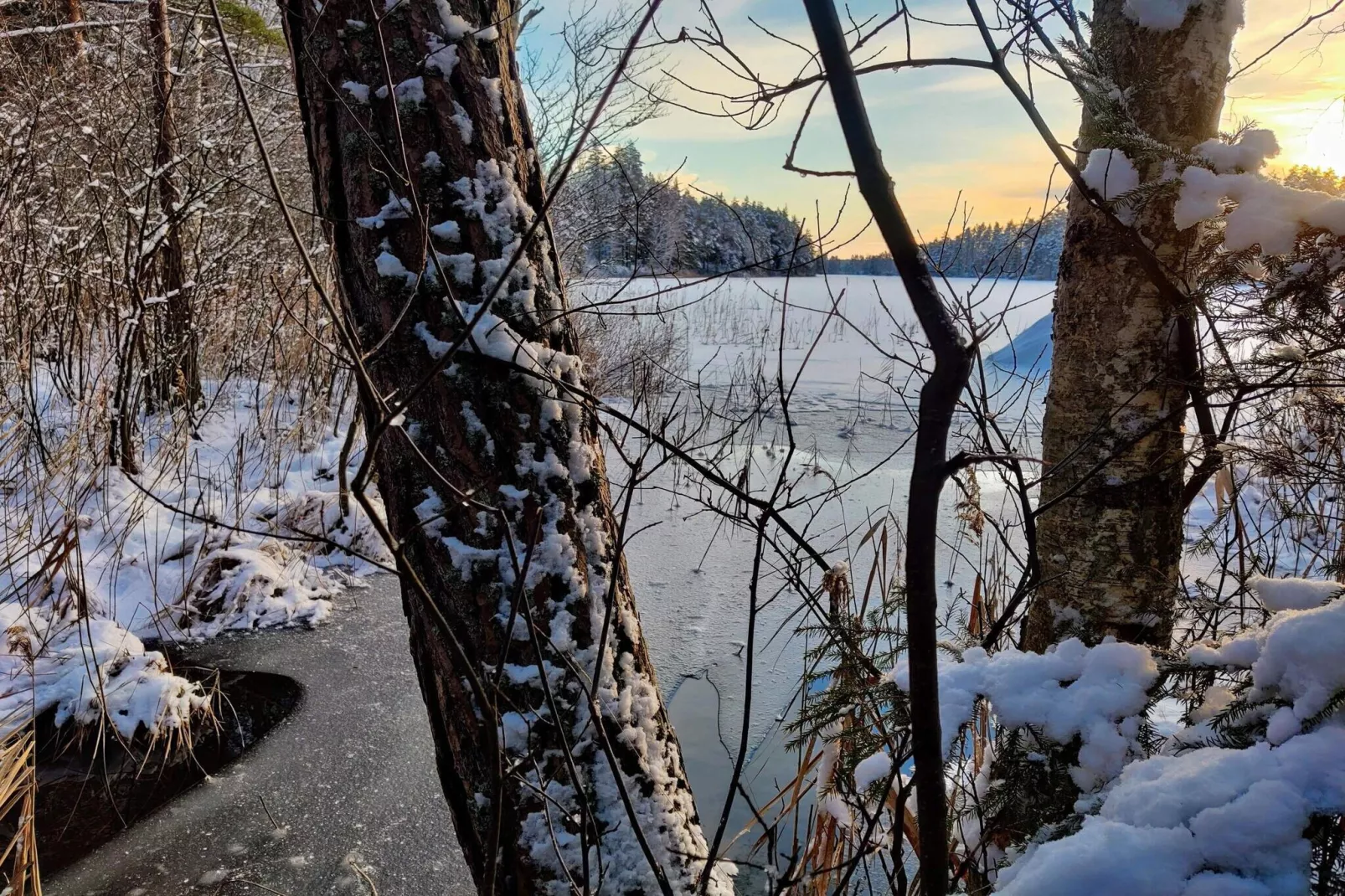 Huisje met hottub in Rejmyre-Niet-getagd