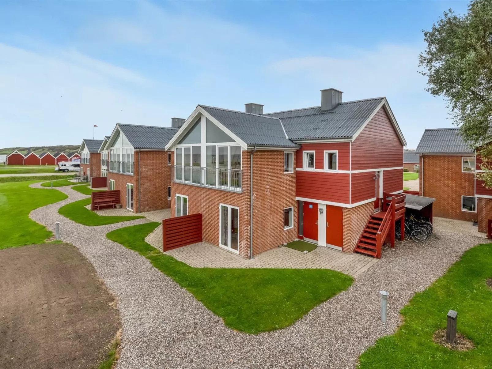 "Alvy" - 100m to the fjord