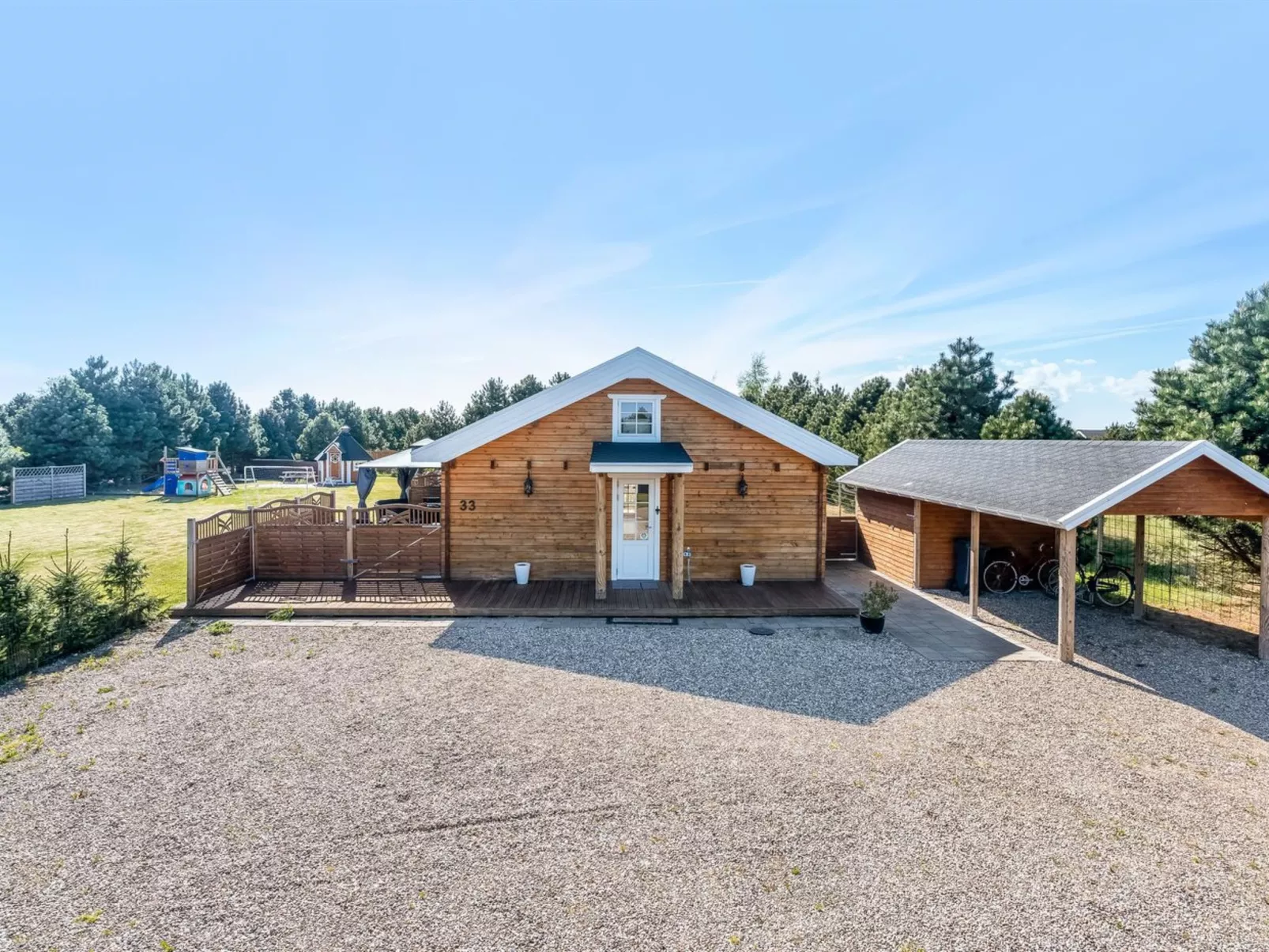 "Vicktoria" - 1.5km from the sea