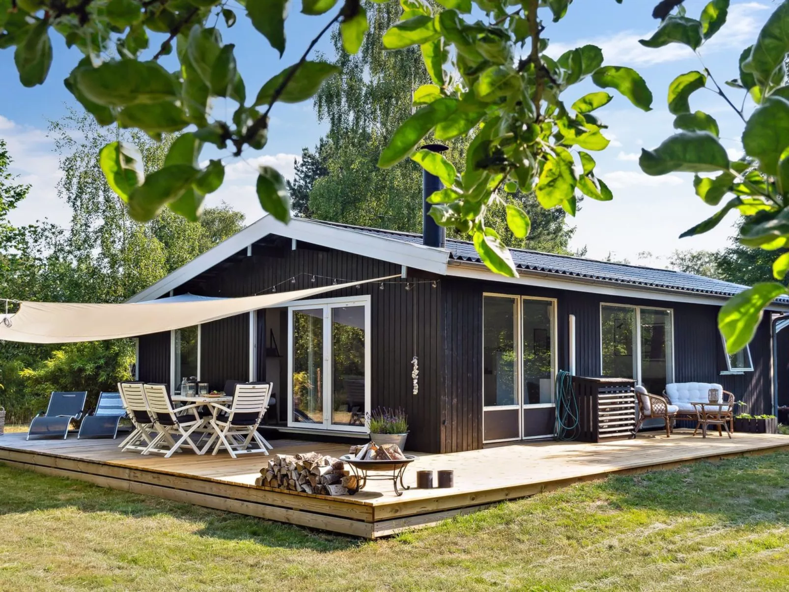 "Thordgrim" - 600m from the sea