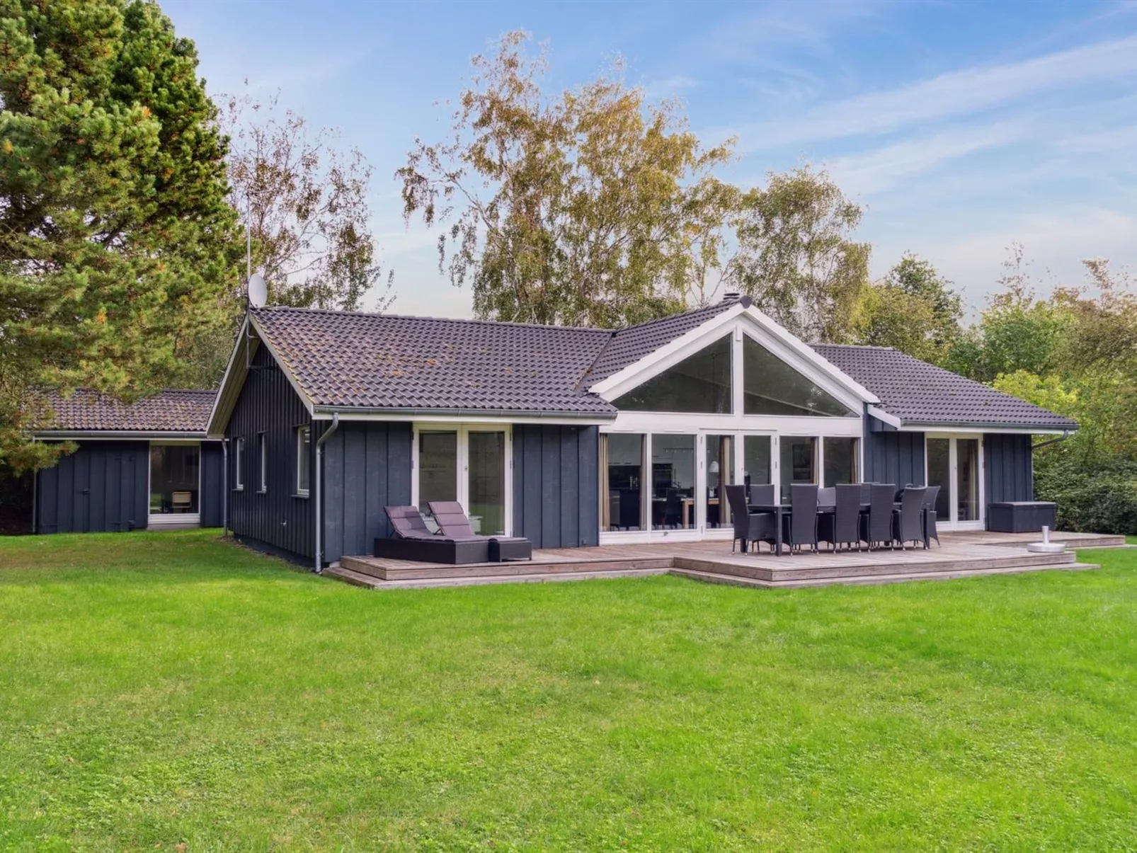 "Josina" - 675m from the sea