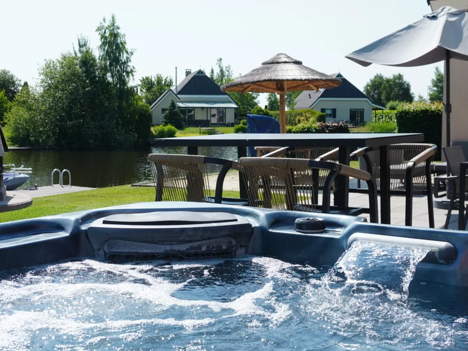 Lieskehuis Wellness de Luxe 10+2-Buiten