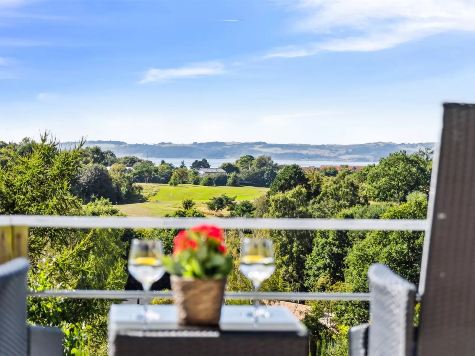 "Asta" - 1km from the sea