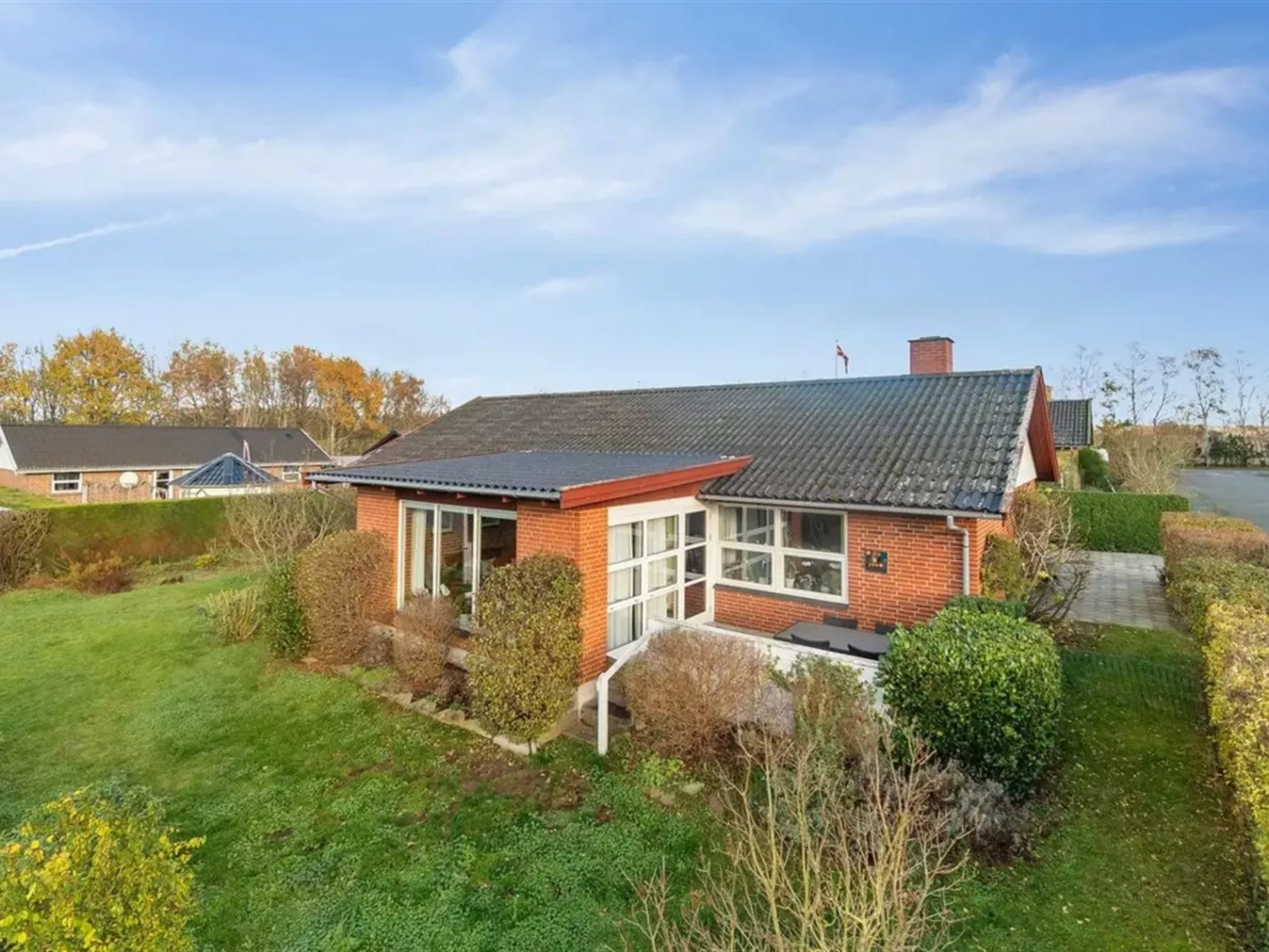 "Yrjö" - 1km from the sea