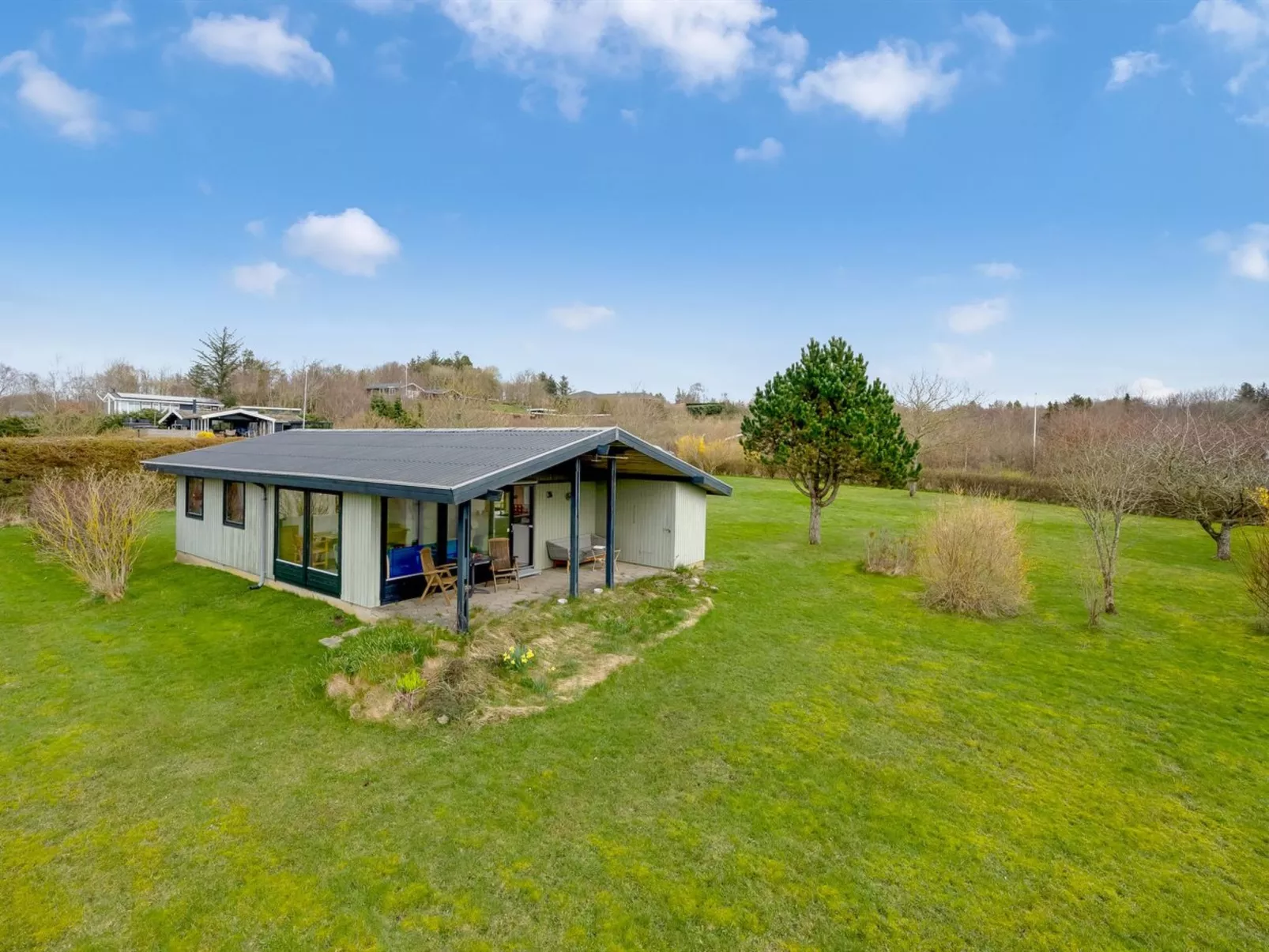 "Jule" - 1.3km to the fjord