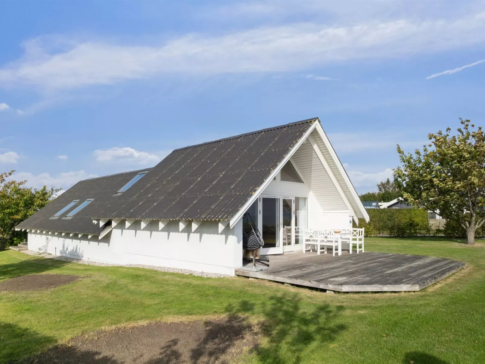 "Jolanta" - 20m from the sea