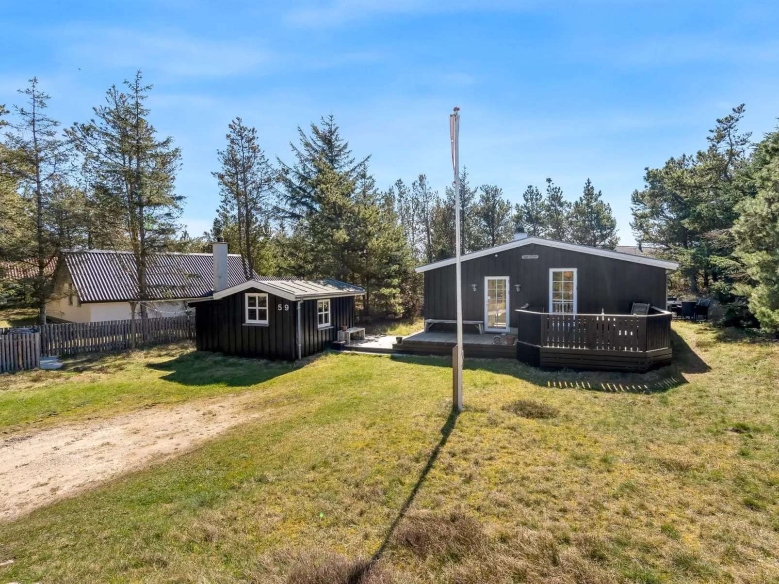 "Hellena" - 700m from the sea