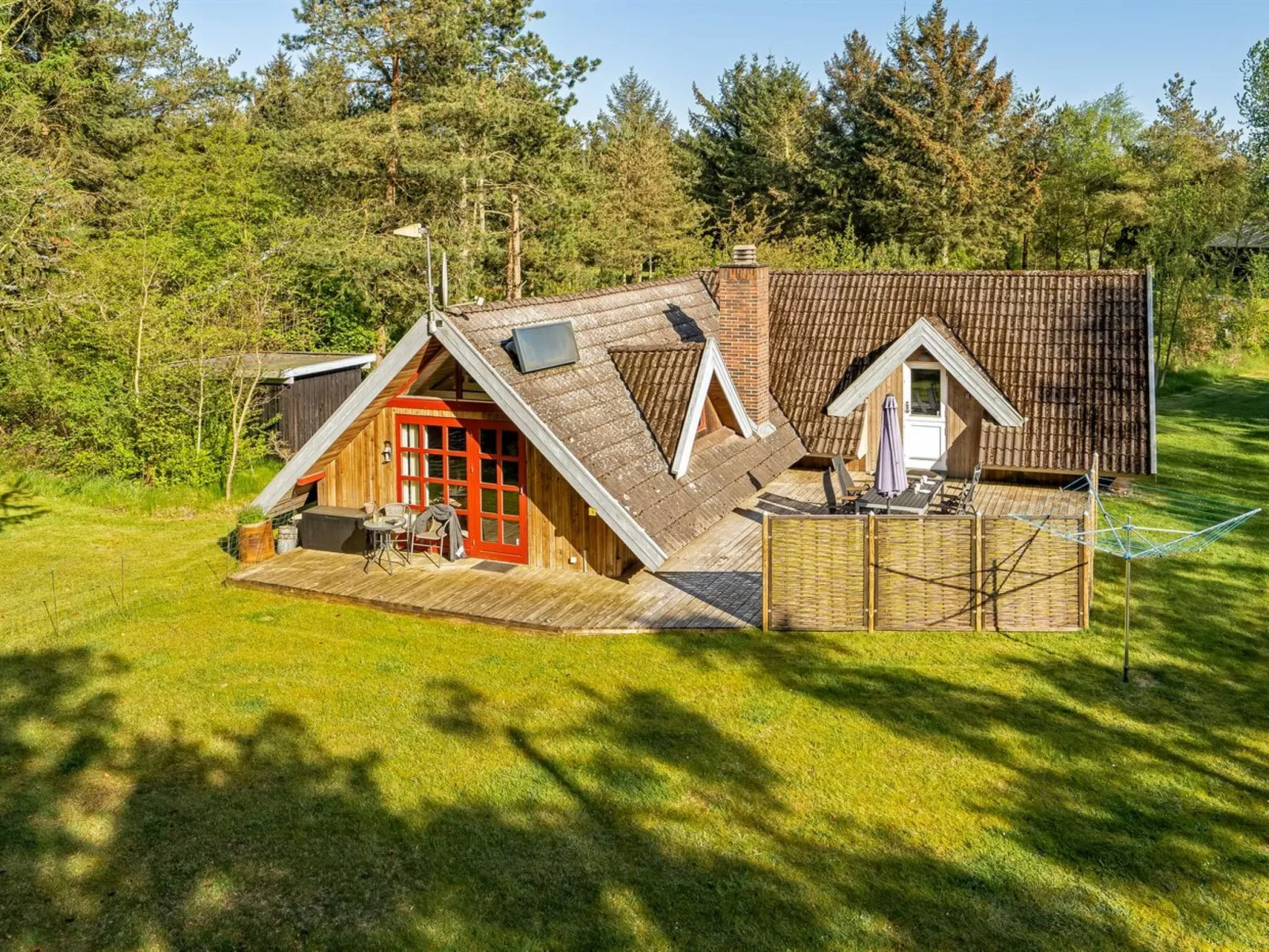 "Niesina" - 600m to the fjord