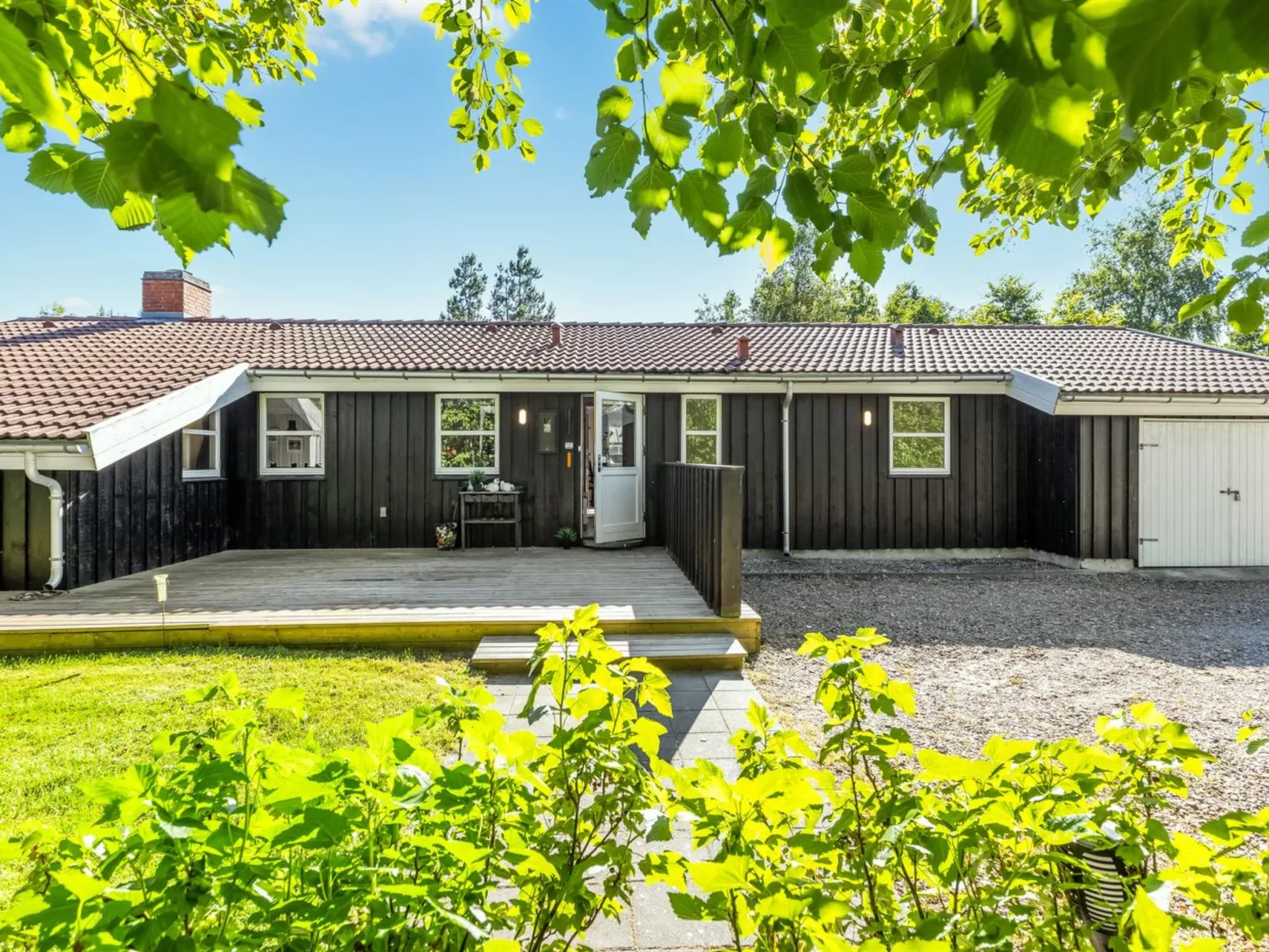 "Olli" - 600m from the sea