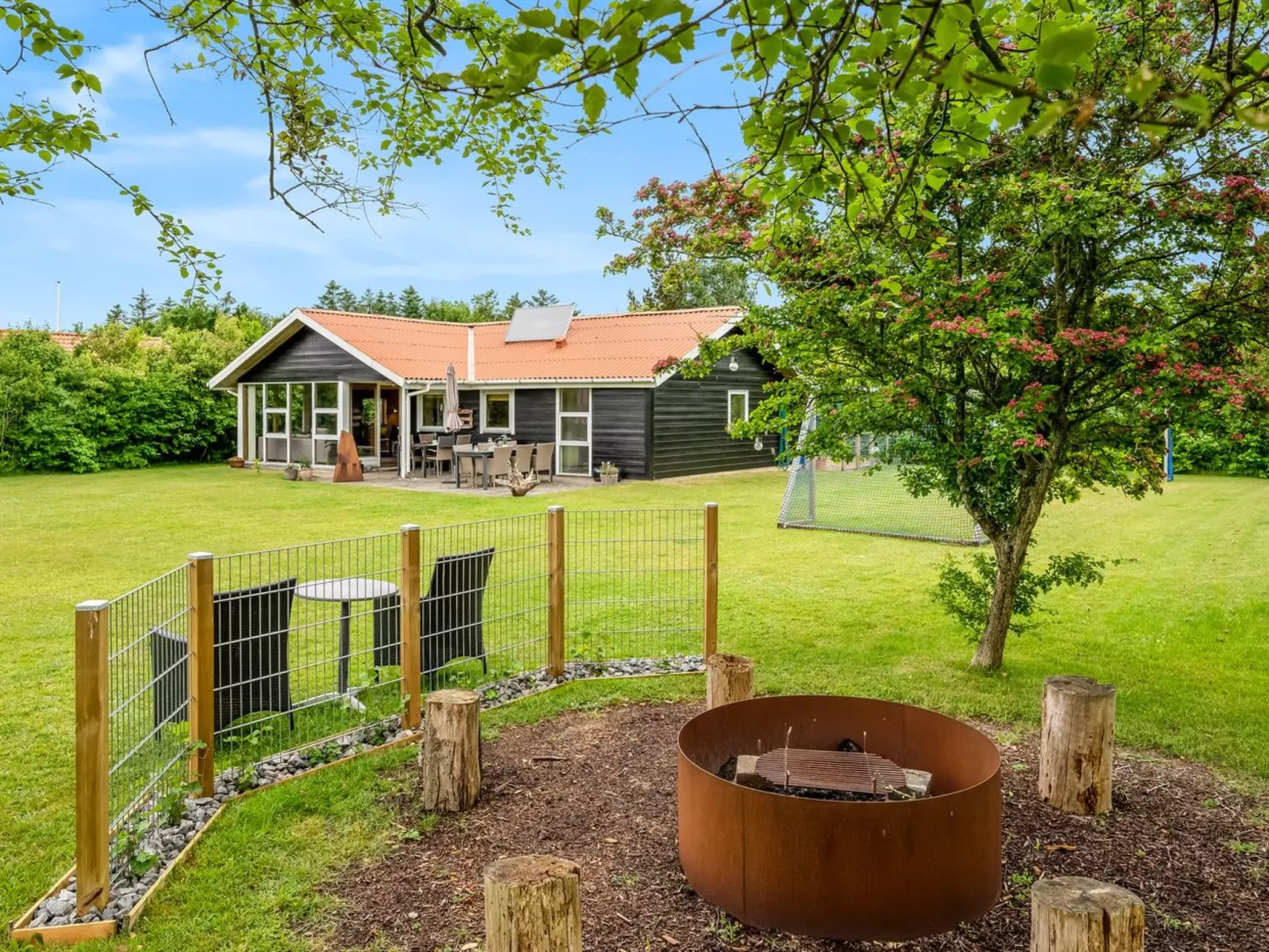 "Tian" - 400m to the fjord