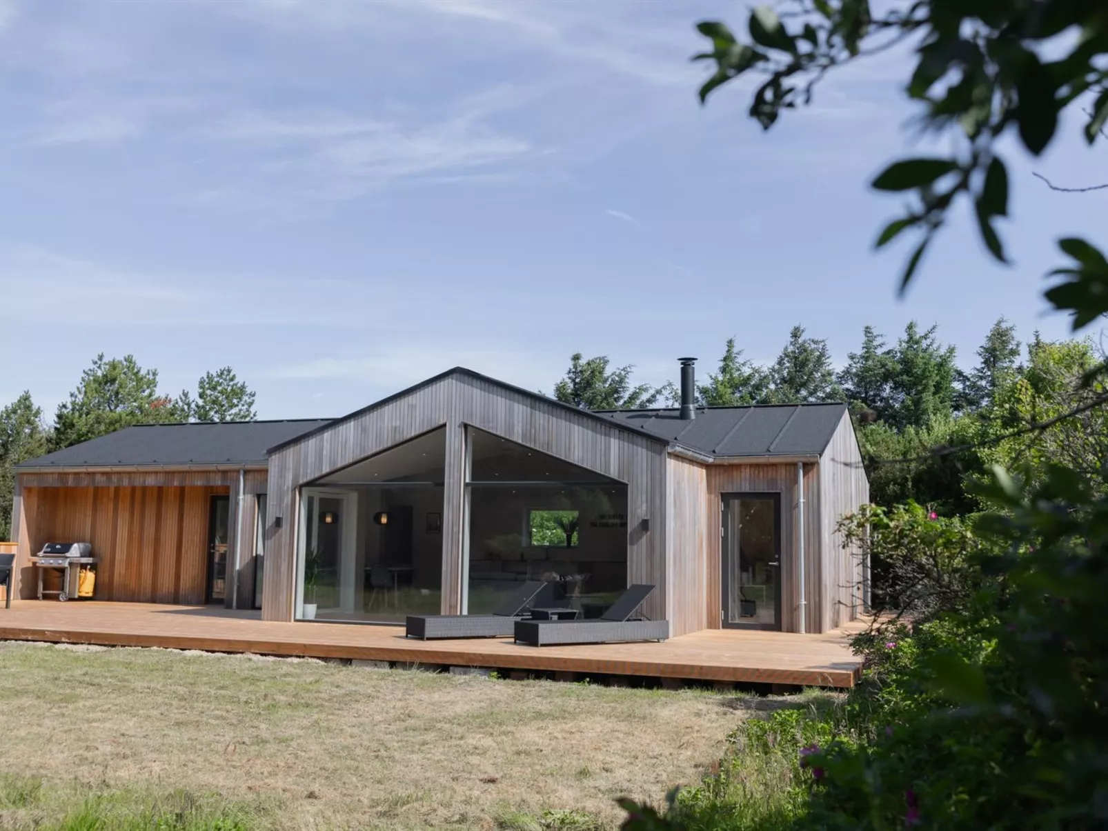 "Nico" - 600m from the sea