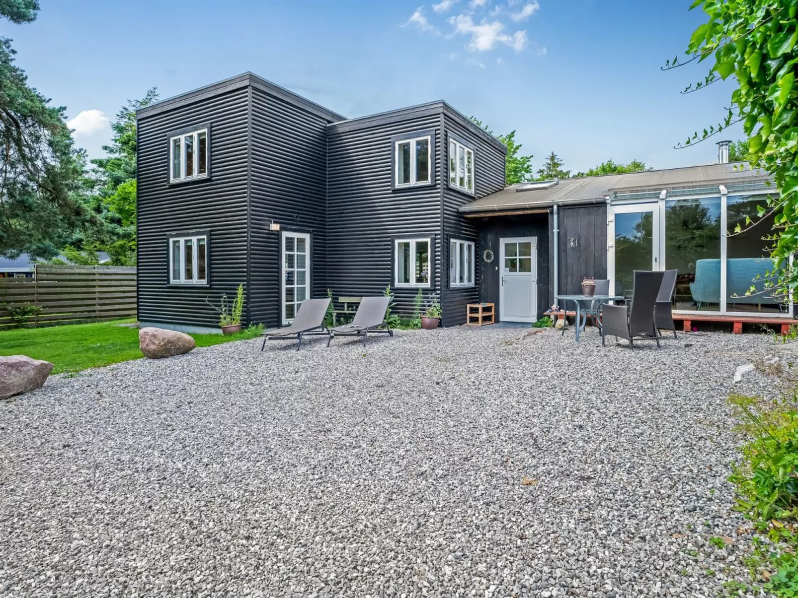 "Henkil" - 175m from the sea