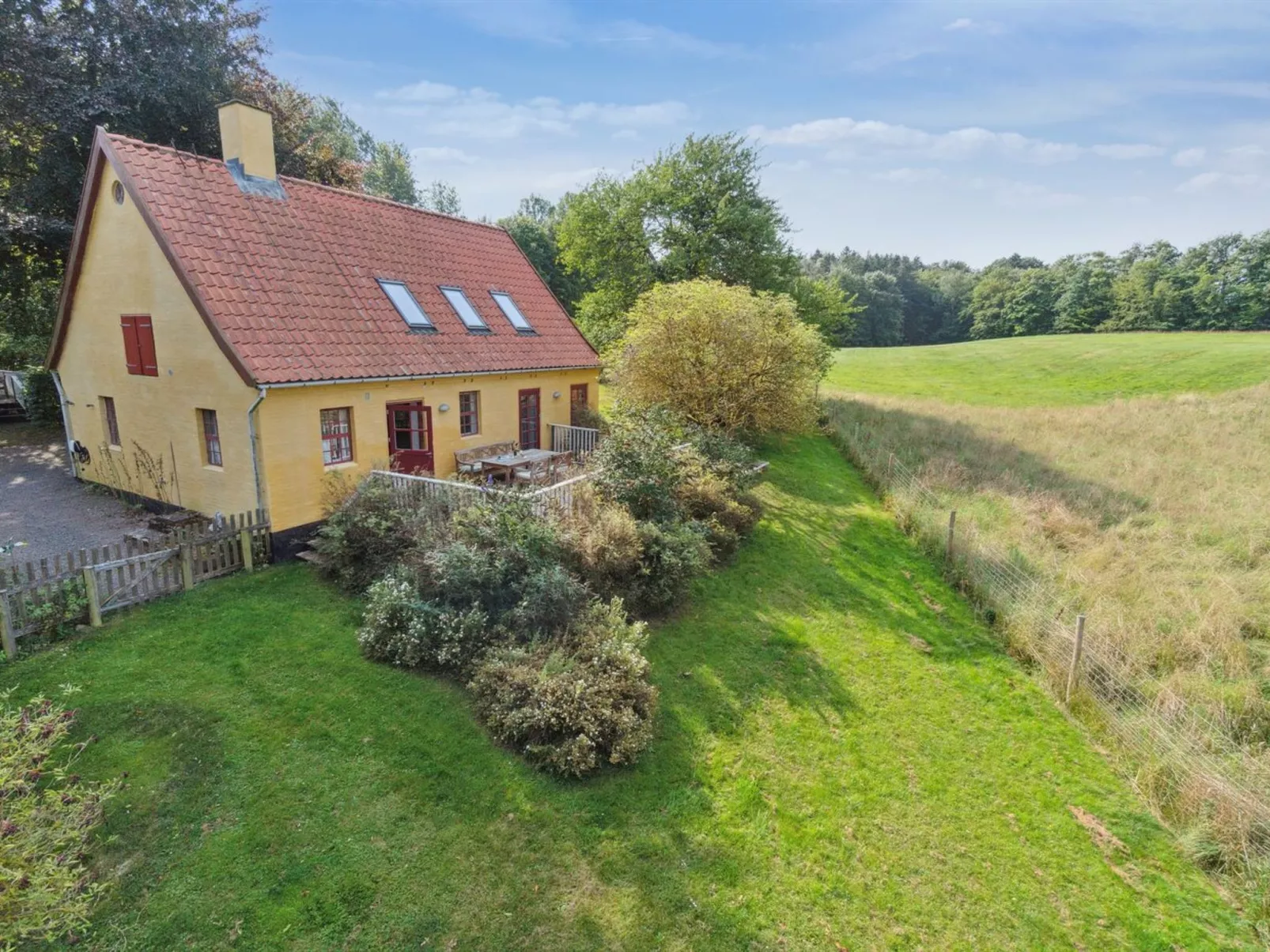 "Waldemar" - 8km from the sea