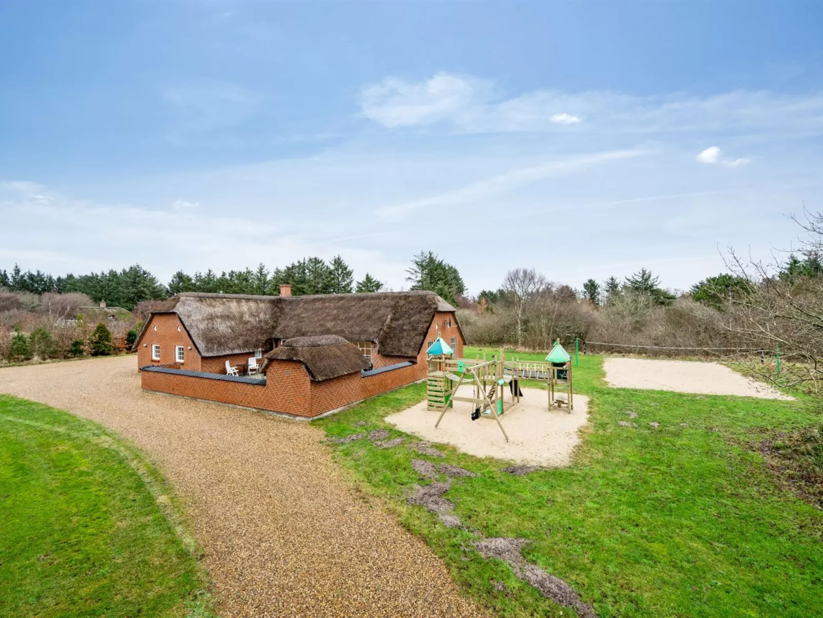 "Aagot" - 1.7km from the sea