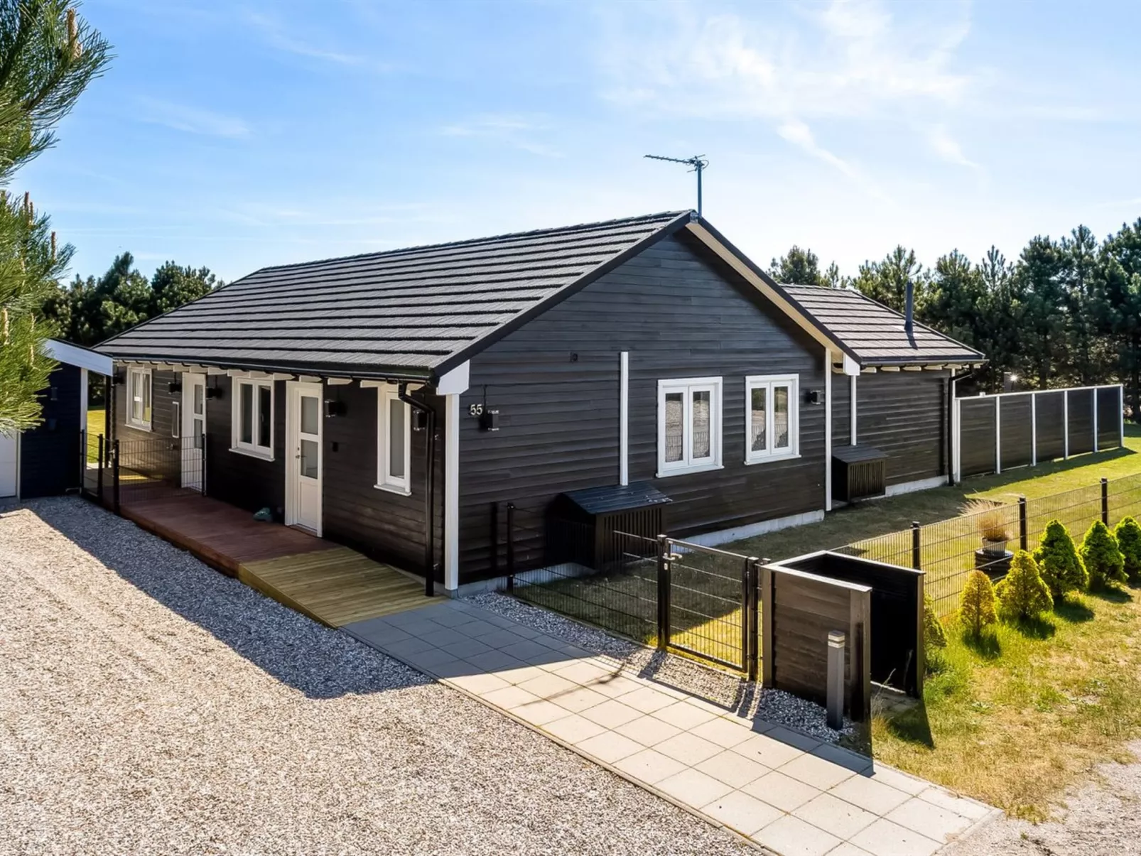 "Amdi" - 1.3km from the sea