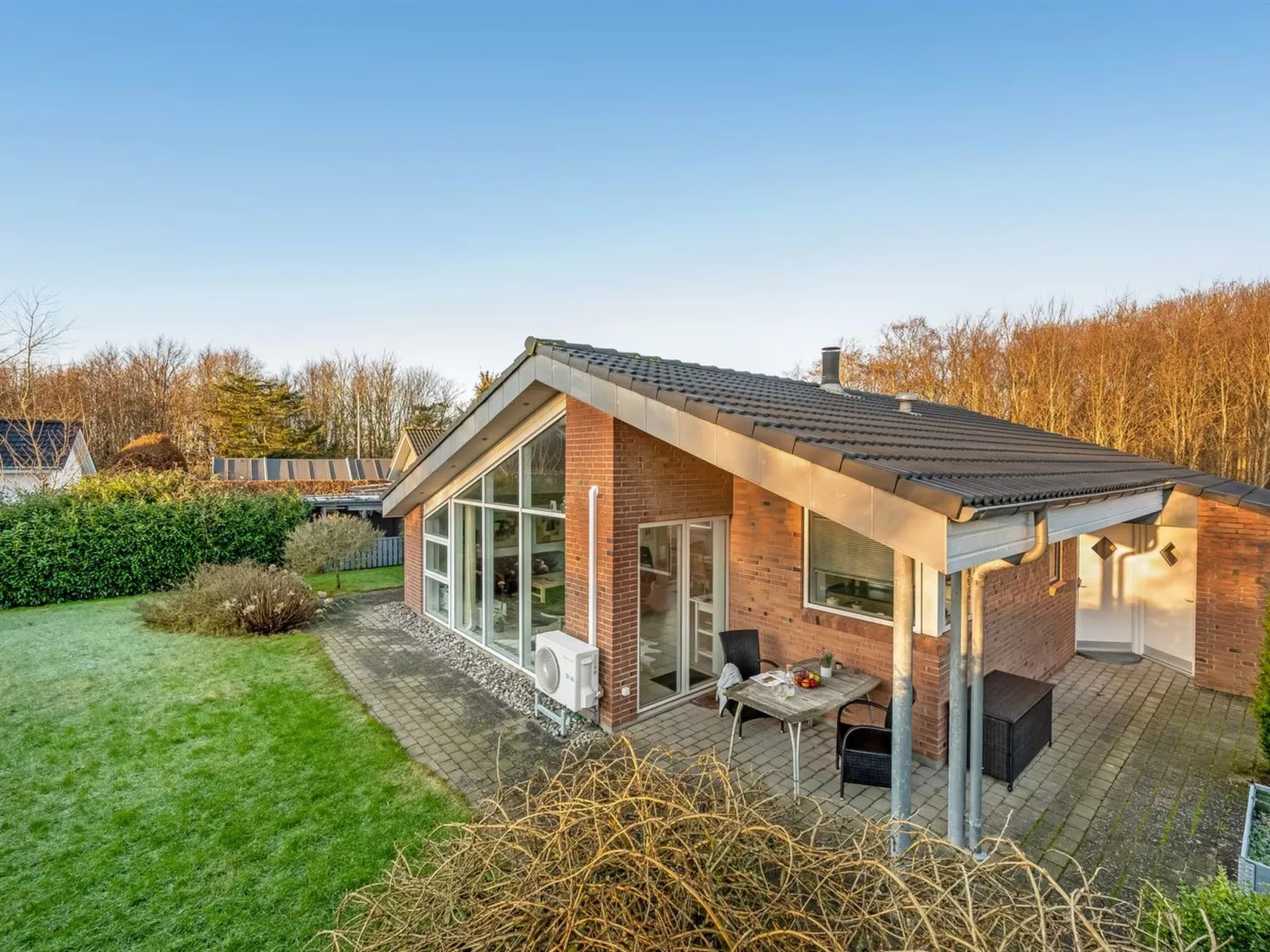 "Takenya" - 350m to the fjord