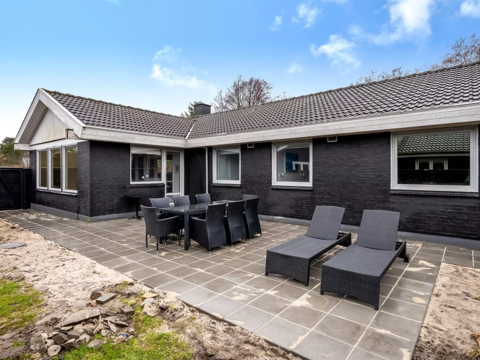 "Steffan" - 1.8km from the sea