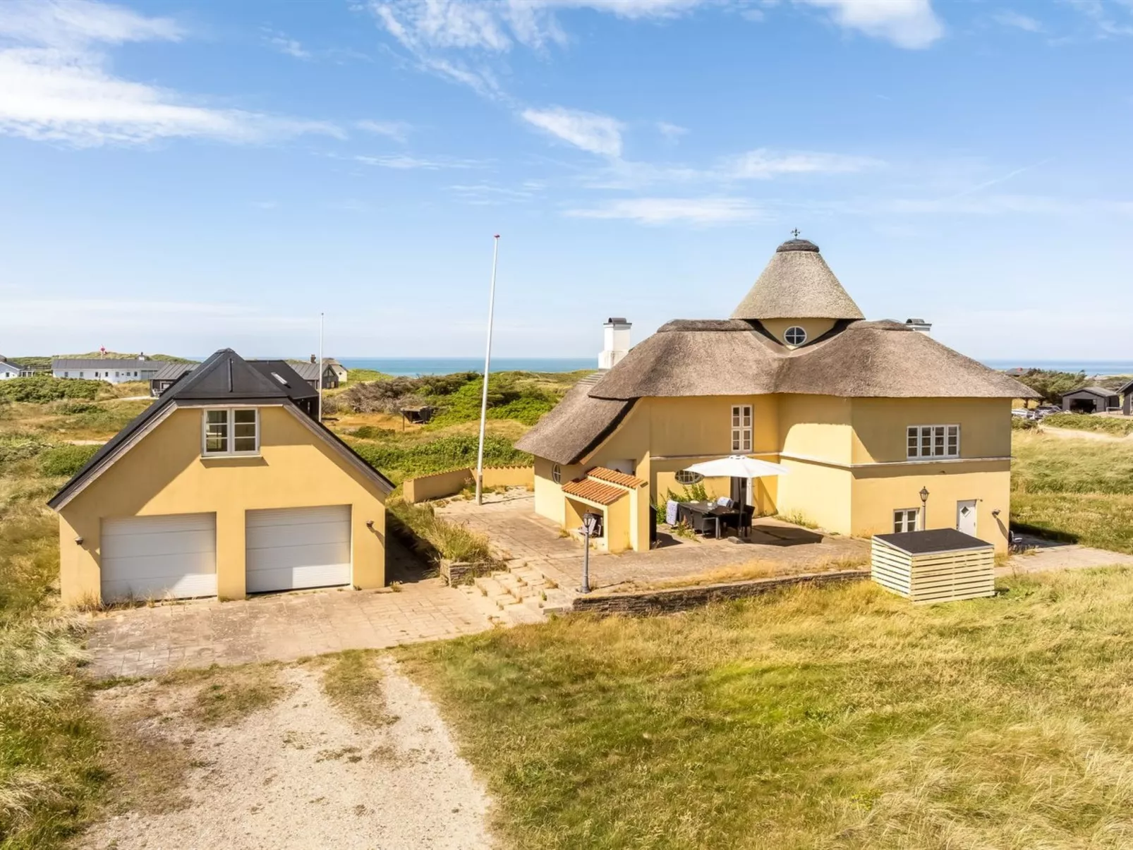 "Amina" - 200m from the sea