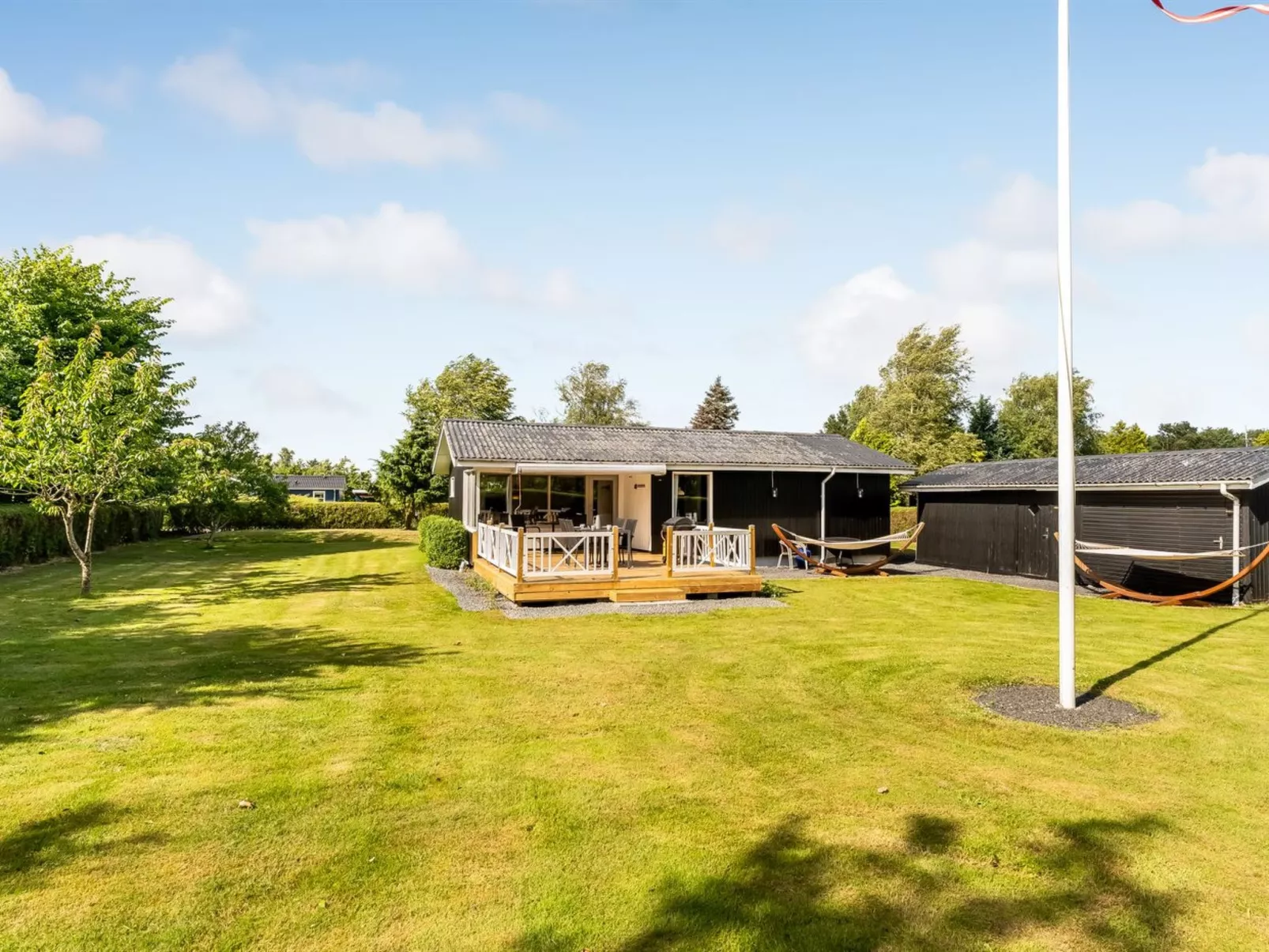 "Helma" - 500m to the fjord