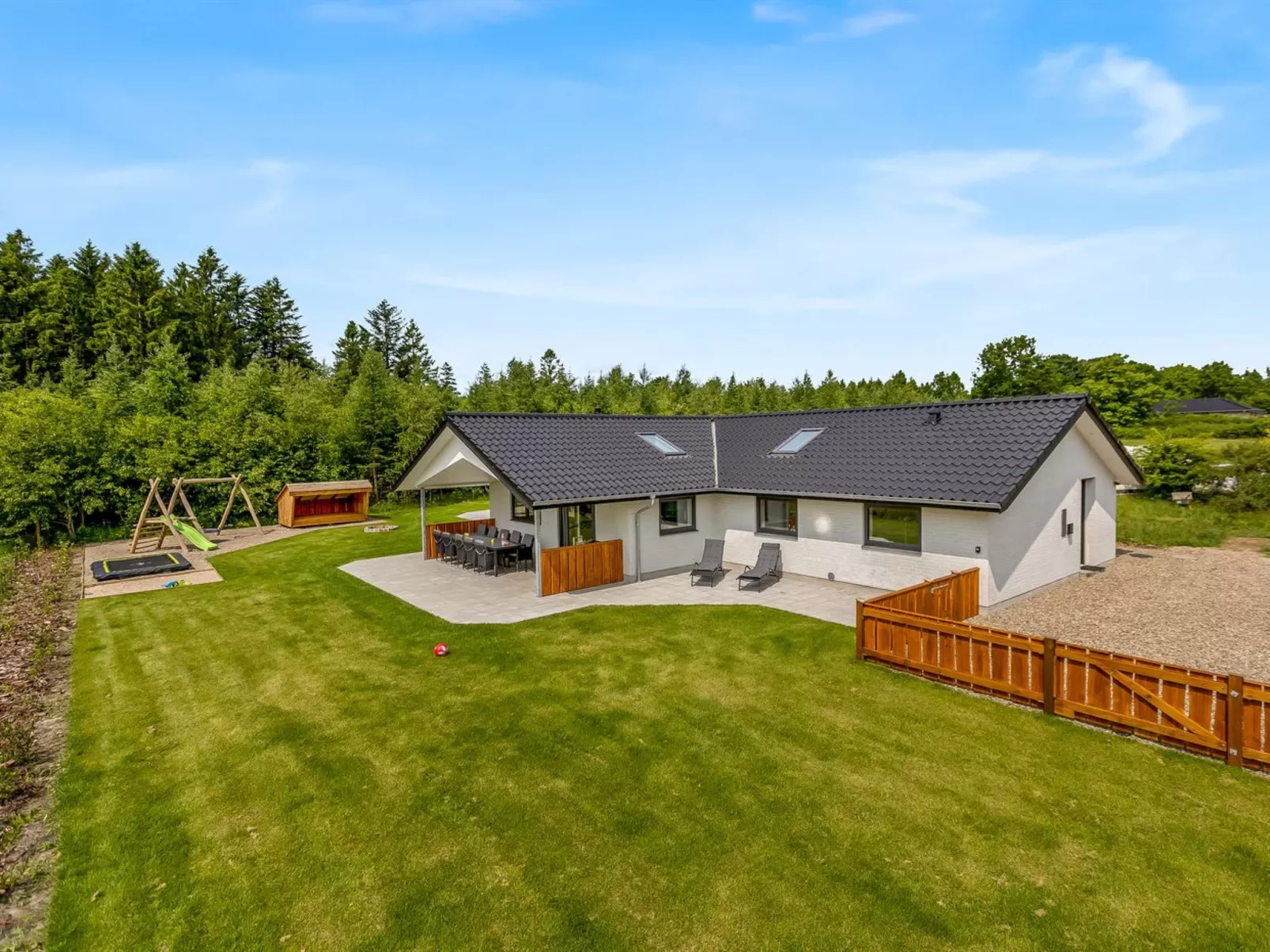 "Alvira" - 30km from the sea