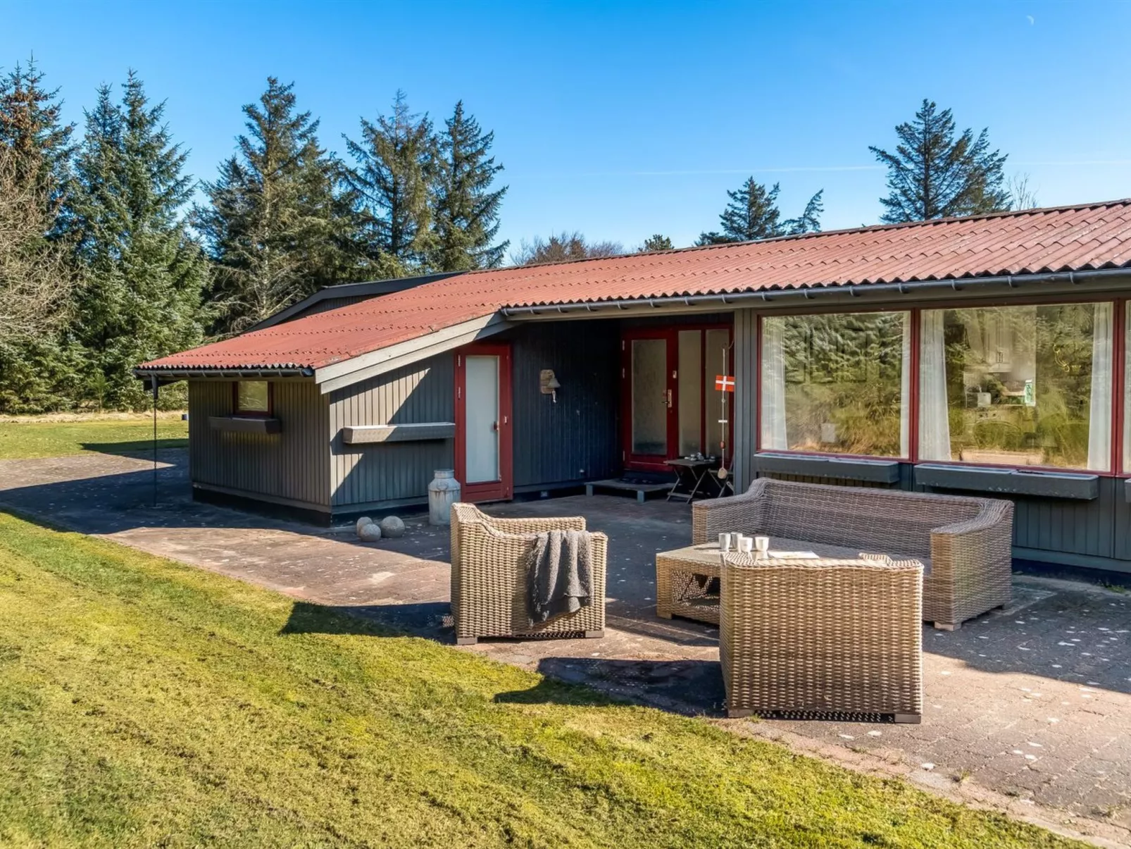 "Thorvor" - 400m from the sea