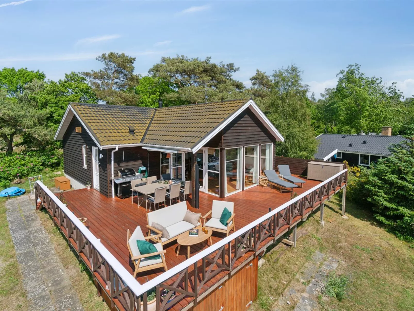 "Mariam" - 100m from the sea