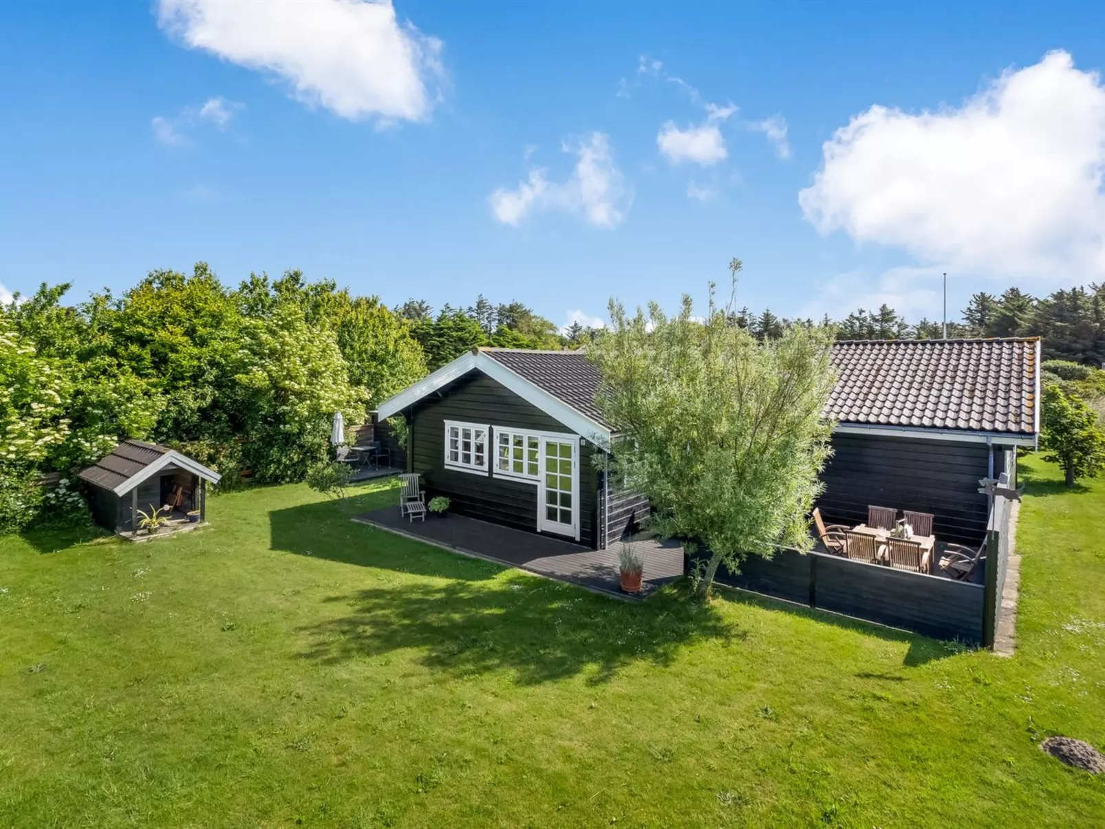 "Helemine" - 500m from the sea