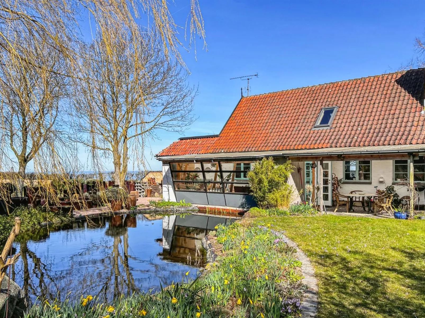 "Singa" - 600m from the sea