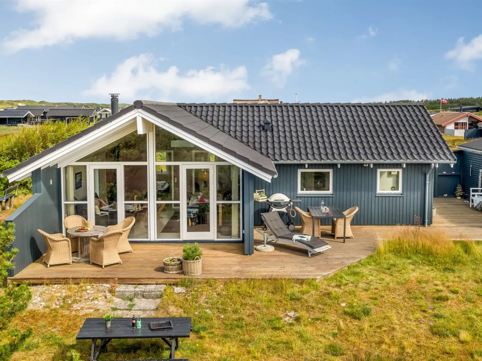 "Effie" - 500m from the sea