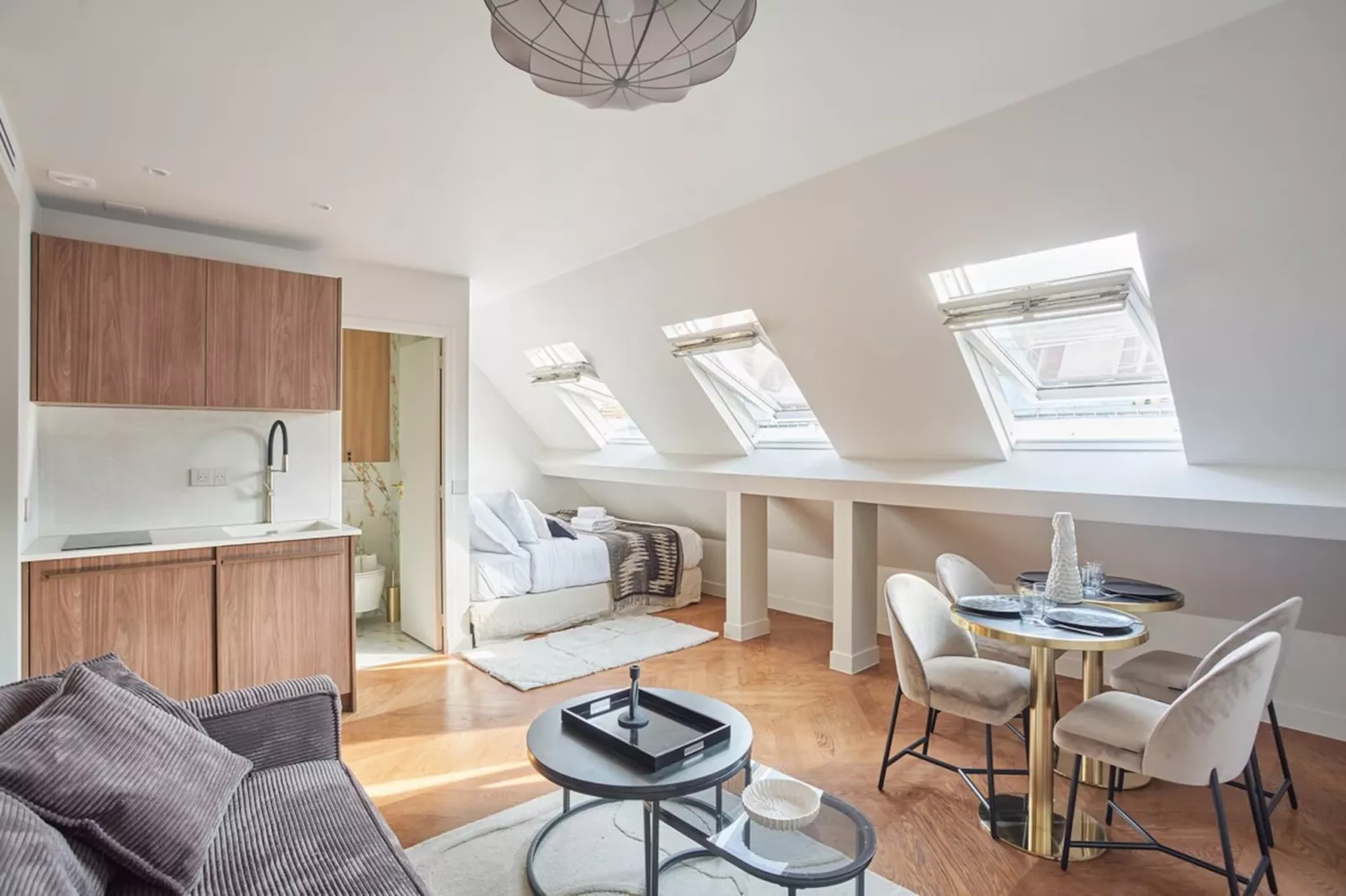 ALBERT THOMAS 13 NEW