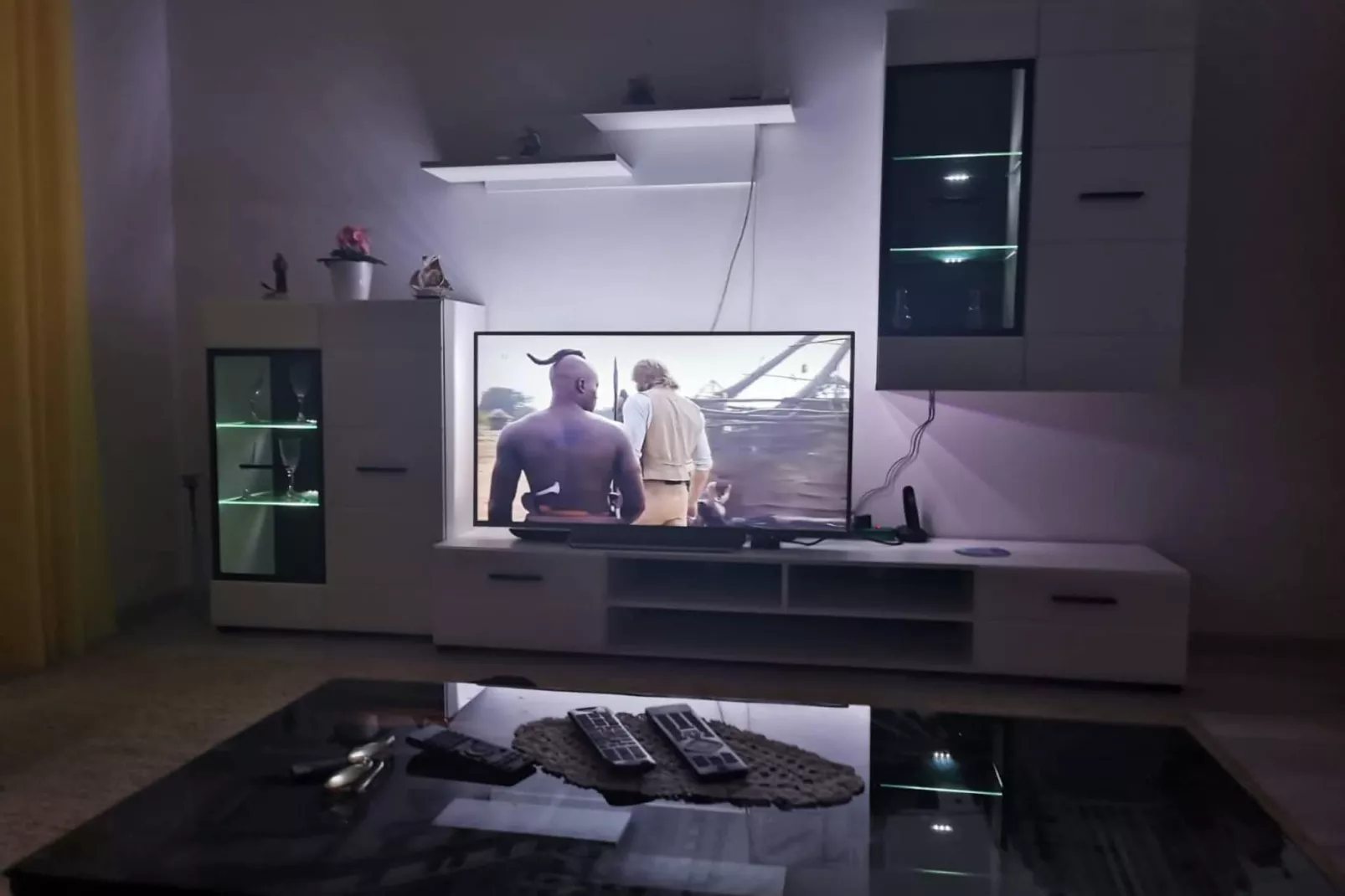 Three-Bedroom Apartment With Sea View A2