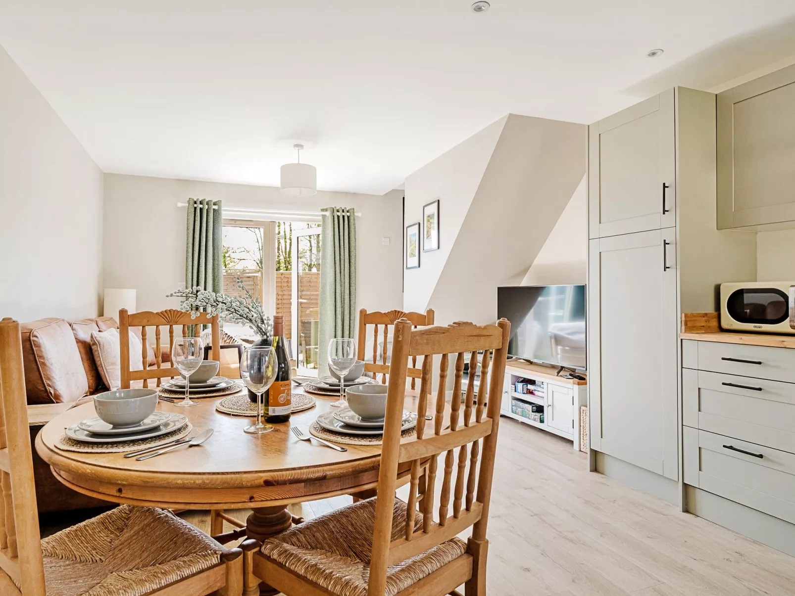 No. 8 Meadow Retreat