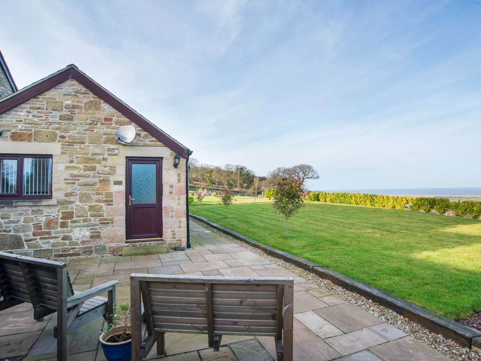 Picton Lodge - Sea Views