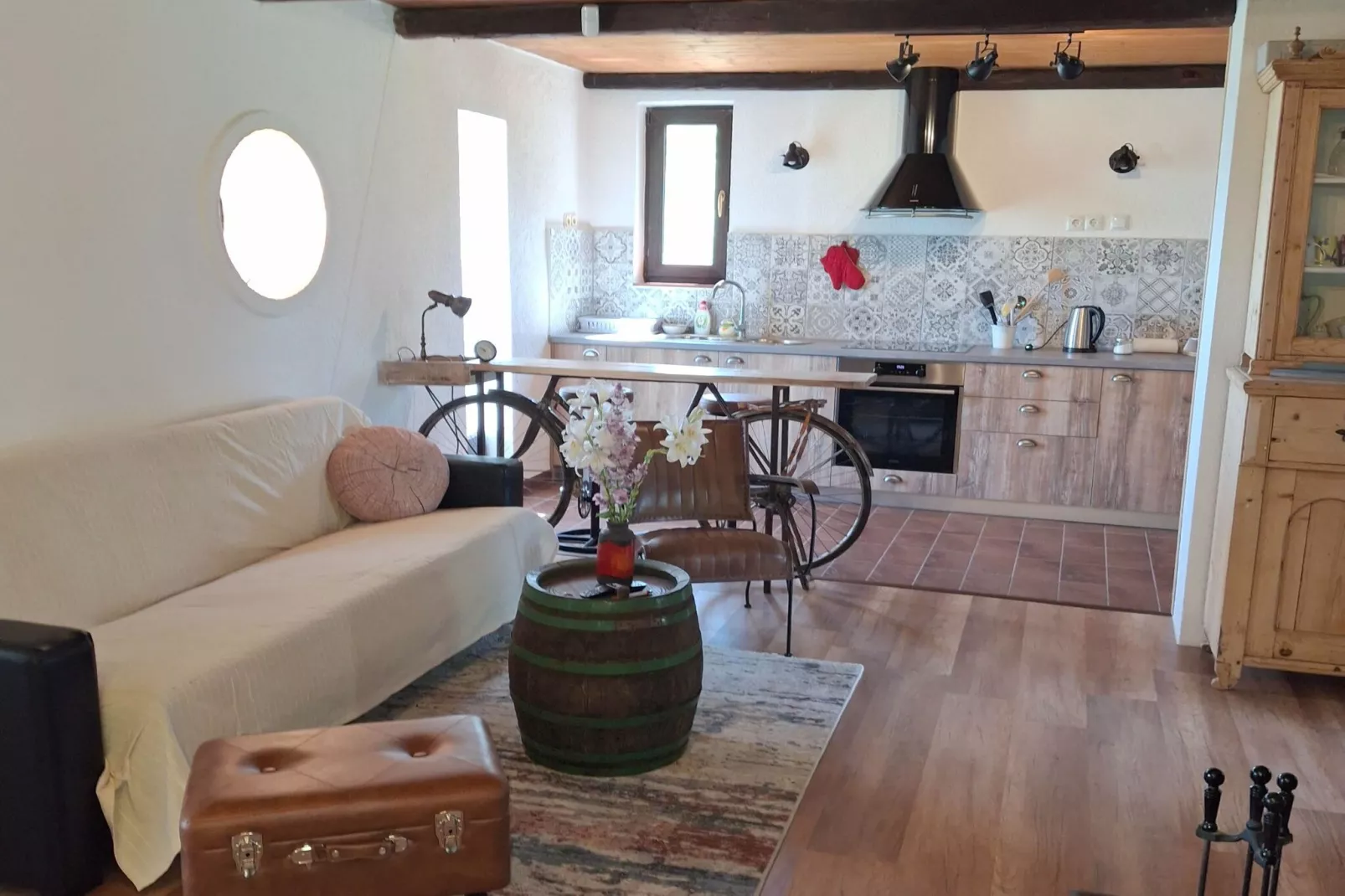 Holiday Home Nadira - Two Bedroom Apartment