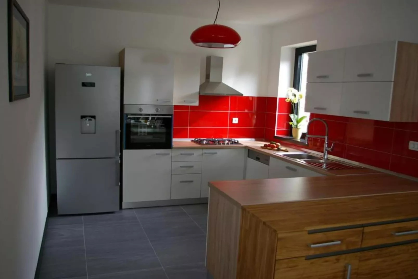 Beachfront Luxury Villa with Private Pool and Stunning Sea Views